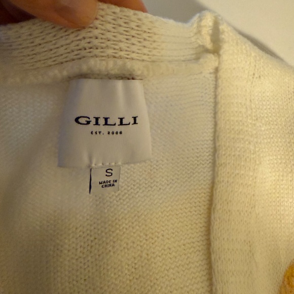 Closet Clearance ! - Picture 7 of 16